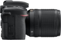 Nikon D7500 18-140 mm Lens Kit Right Side